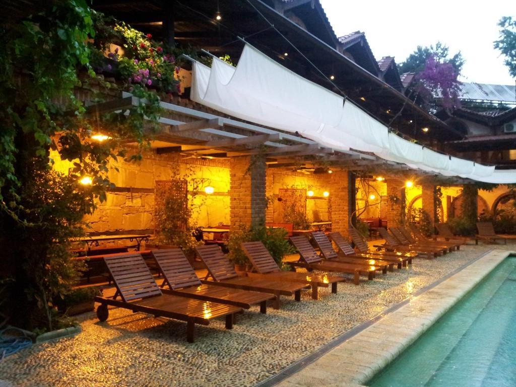 Hotel Restaurant Bujtina E Gjelit Tiranë Ngoại thất bức ảnh