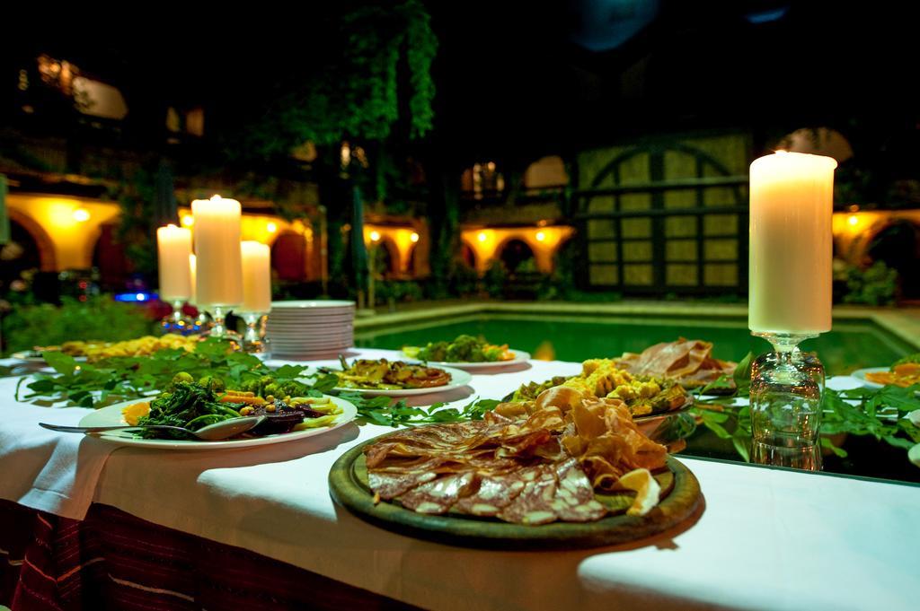 Hotel Restaurant Bujtina E Gjelit Tiranë Ngoại thất bức ảnh