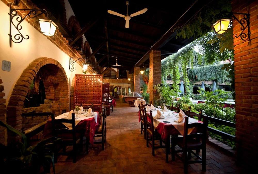 Hotel Restaurant Bujtina E Gjelit Tiranë Ngoại thất bức ảnh
