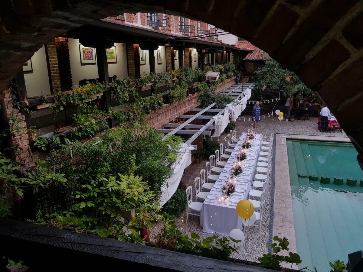 Hotel Restaurant Bujtina E Gjelit Tiranë Ngoại thất bức ảnh