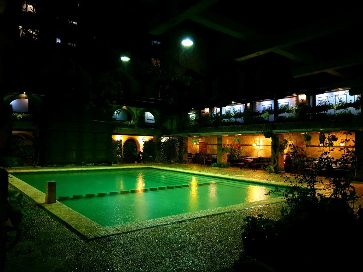 Hotel Restaurant Bujtina E Gjelit Tiranë Ngoại thất bức ảnh